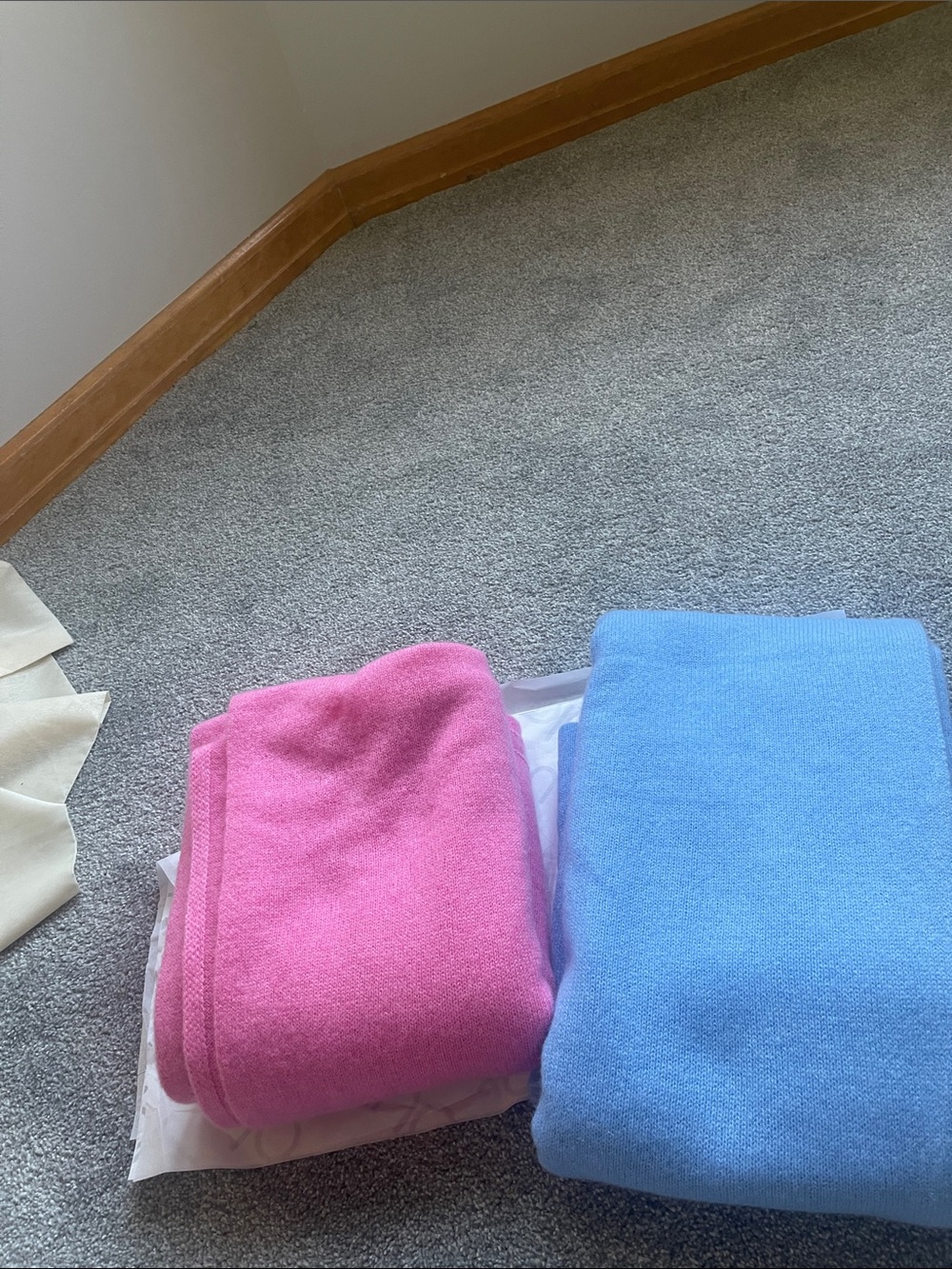 Cashmere wrap/scarf Women's Cozy Wrap Scarf  price is for one pink or blue - Picture 15 of 16